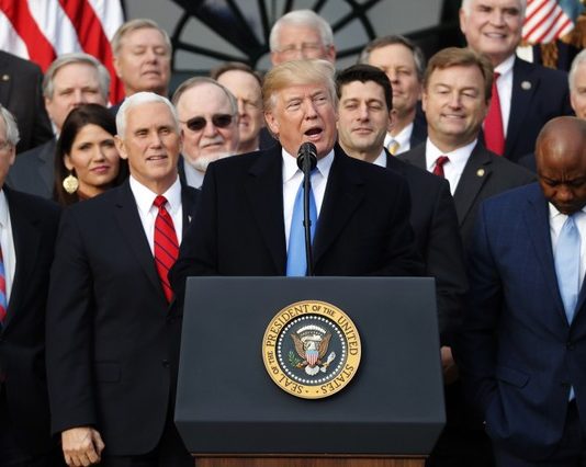 Dự luật thuế đã xong – Xu hướng đồng USD sắp tới thế nào?