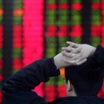 Đô la mỹ bị tác động trực tiếp bởi chứng khoán