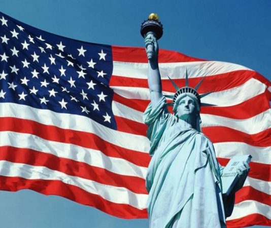 Dữ liệu kinh tế mỹ tốt giúp đồng USD phục hồi