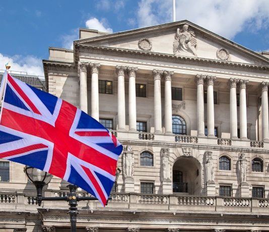 Bảng Anh rớt giá mặc dù tăng lãi suất – Thị trường lo ngại Brexit