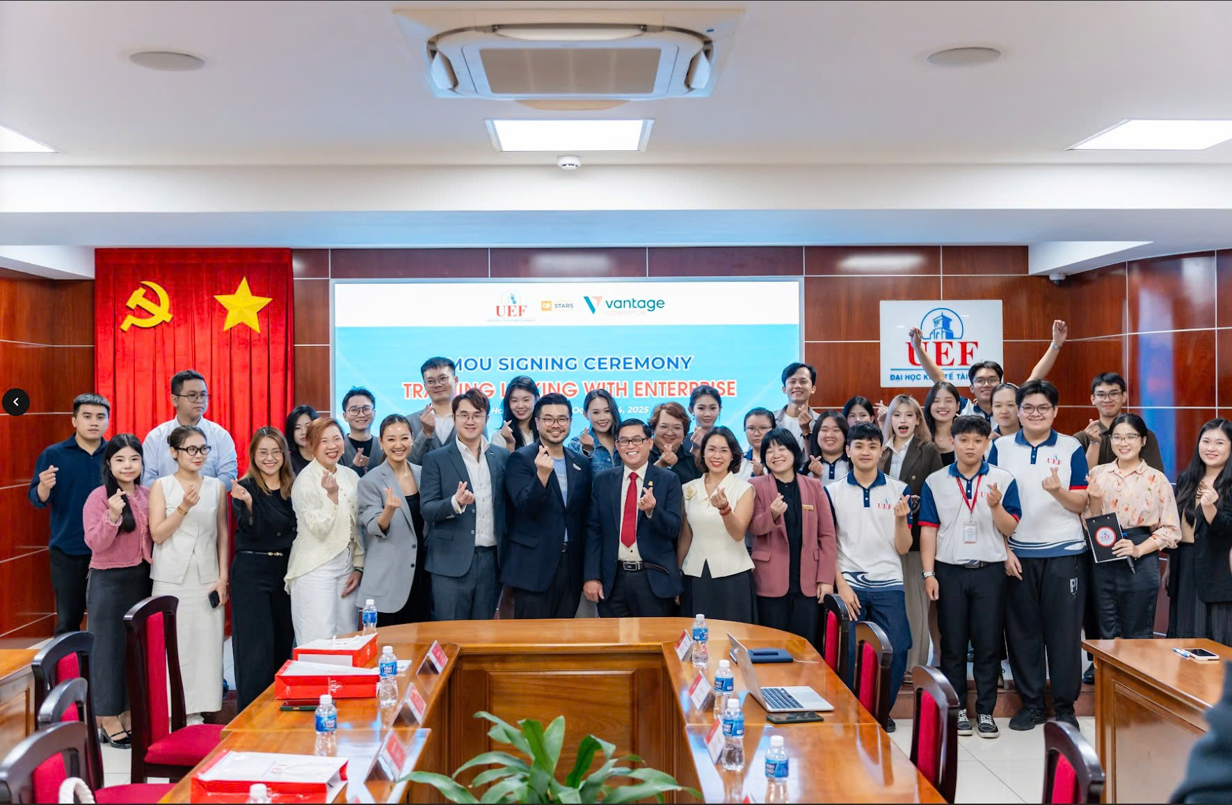 z7160712907050_e351d72dab6828fffc613359034df1d